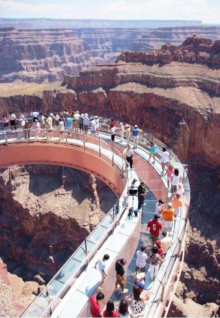 Đến thăm chiếc cầu kính Skywalk, Grand Canyon 634837456777120000 Đến thăm chiếc cầu kính Skywalk, Grand Canyon