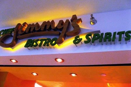 634884976301800000 Đến thăm nhà hàng Chef Jimmy’s Bistro & Spirits, sân bay quốc tế Denver
