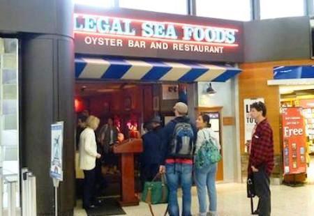 634885000529960000 Đến thăm nhà hàng Legal Sea Foods, sân bay Boston Logan