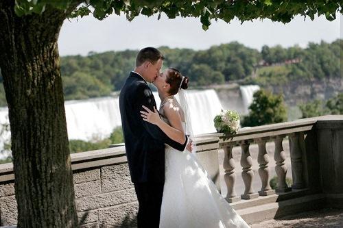 Trải nghiệm chụp ảnh cưới ở thác nước Niagara Fall 634887375104880000 Trải nghiệm chụp ảnh cưới ở thác nước Niagara Fall