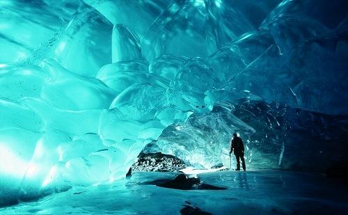 634903953227000000 Đến thăm động băng dưới lòng sông ở vịnh Glacier, Alaska