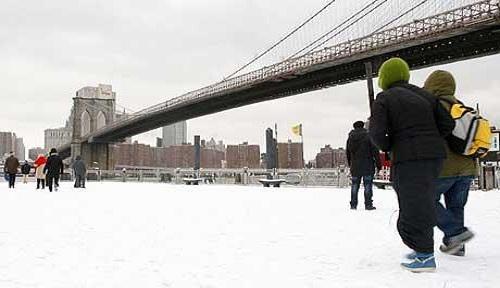 634906243489220000 Tận hưởng mùa tuyết rơi New York