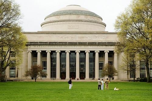 634906270049980000 Đến thăm học viện Công nghệ Massachusetts (MIT), thành phố Cambridge