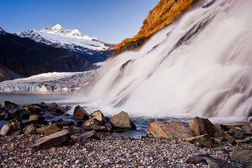Đến thăm dòng sông băng Mendenhall Glacier, bang Alaska 634906330362330000 Đến thăm dòng sông băng Mendenhall Glacier, bang Alaska