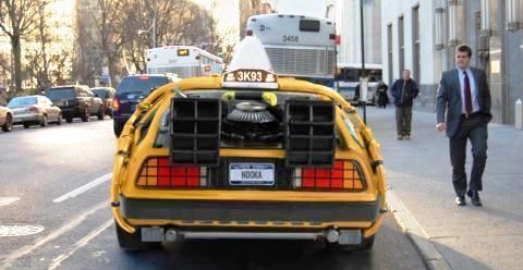 634906771558670000 Bước lên Taxi New York   Cỗ máy thời gian DeLorean