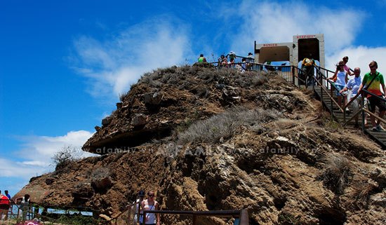 635406647448550475 Đến thăm Đỉnh Kim Cương (Diamond Head) ở Hawaii