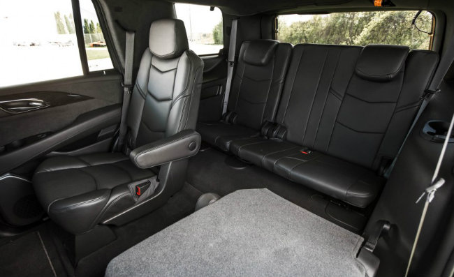 Cadillac Escalade Platinum 2016 cạnh tranh mạnh mẽ, giá cả hợp lý 1466695028.1466406263 ca12 Cadillac Escalade Platinum 2016 cạnh tranh mạnh mẽ, giá cả hợp lý