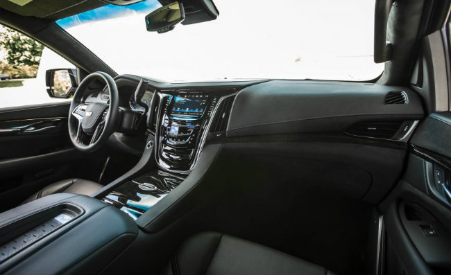 Cadillac Escalade Platinum 2016 cạnh tranh mạnh mẽ, giá cả hợp lý 1466695066.1466406263 ca10 Cadillac Escalade Platinum 2016 cạnh tranh mạnh mẽ, giá cả hợp lý