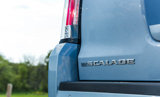 1466695085.1466406263 ca8 Cadillac Escalade Platinum 2016 cạnh tranh mạnh mẽ, giá cả hợp lý