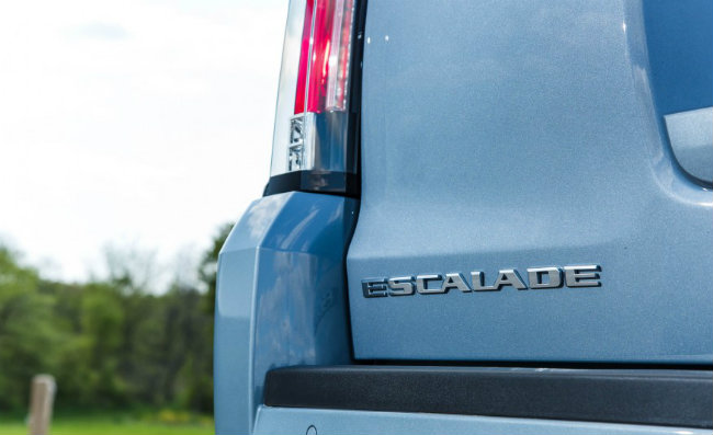Cadillac Escalade Platinum 2016 cạnh tranh mạnh mẽ, giá cả hợp lý 1466695085.1466406263 ca8 Cadillac Escalade Platinum 2016 cạnh tranh mạnh mẽ, giá cả hợp lý