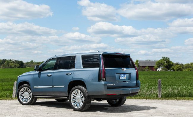 Cadillac Escalade Platinum 2016 cạnh tranh mạnh mẽ, giá cả hợp lý 1466695189.1466406263 ca3 Cadillac Escalade Platinum 2016 cạnh tranh mạnh mẽ, giá cả hợp lý