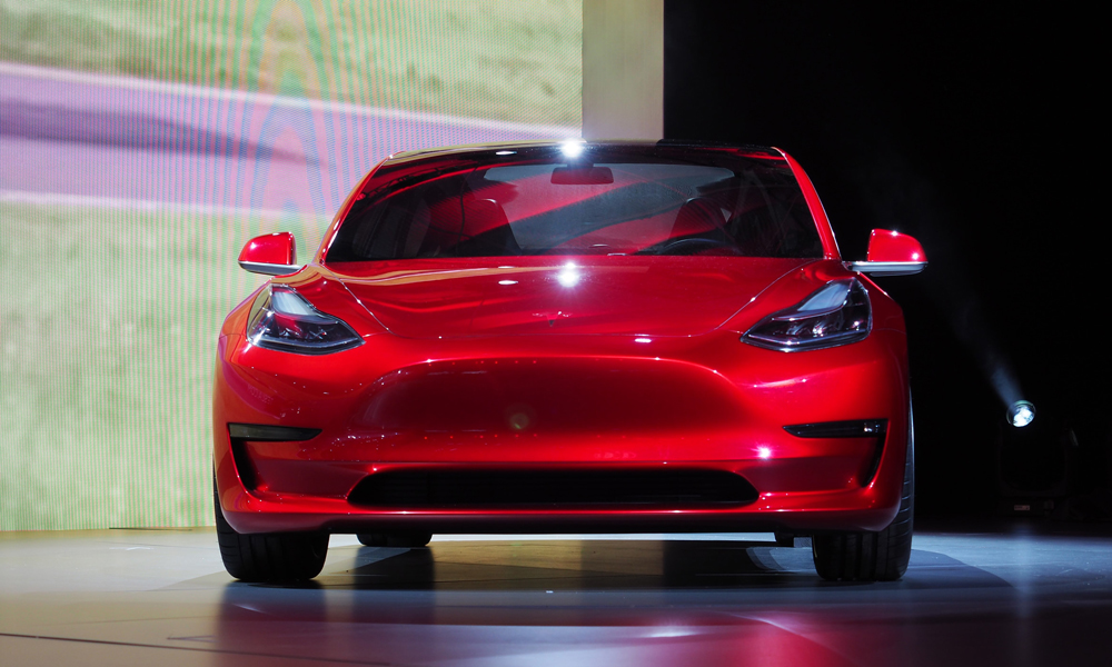 1462531942.2 Tesla Model 3 đang gây sốt trên thị trường!