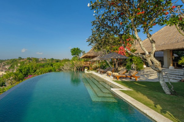 bayuh sabbha 600x398 Đã mắt với những Thiết kế thiên đường nghỉ mát ở Bali