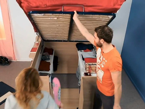 Cùng nhìn qua những món đồ nội thất thông minh và tiện lợi khiến bạn phải “thèm thuồng” linh video nhung mon noi that thong minh va tien loi khien ban phai them thuong e6f72eed3b Cùng nhìn qua những món đồ nội thất thông minh và tiện lợi khiến bạn phải “thèm thuồng”