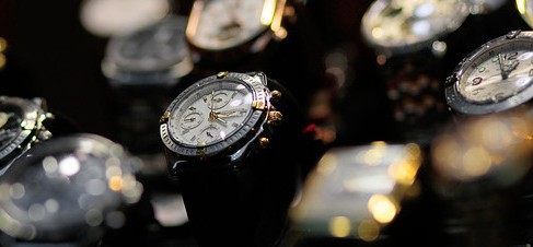 theanswer f 20110120033109 1367025249 500x0 Đàn ông nên sắm càng nhiều đồng hồ càng tốt