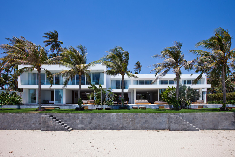 exterior modern villa Tham quan biệt thự ven biển Mũi Né đẹp lung linh trên báo nước ngoài