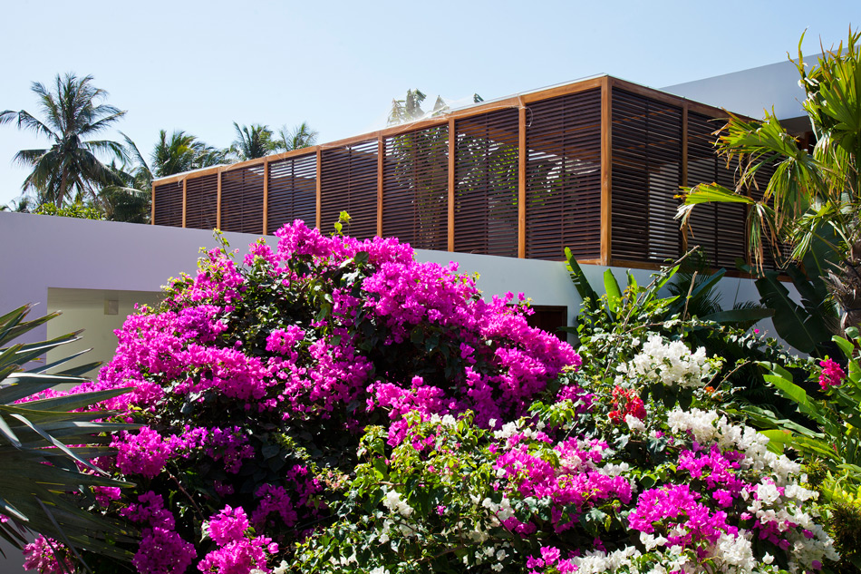 ideas modern villa 10 Tham quan biệt thự ven biển Mũi Né đẹp lung linh trên báo nước ngoài